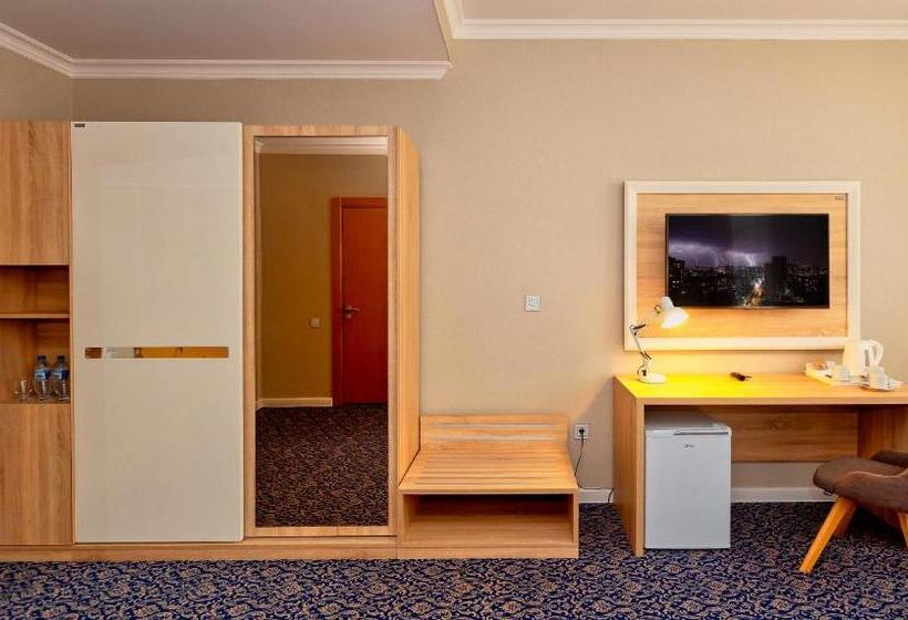 חדר דלוקס לשלושה, Golden City Hotel Baku