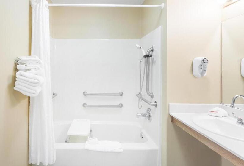Номер Стандарт Кровать Кинг Адаптированный для Инвалидов, Baymont By Wyndham Florence/muscle Shoals