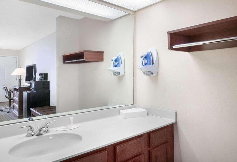 Стандартный Номер Кровать Кинг, Baymont By Wyndham Tuscaloosa