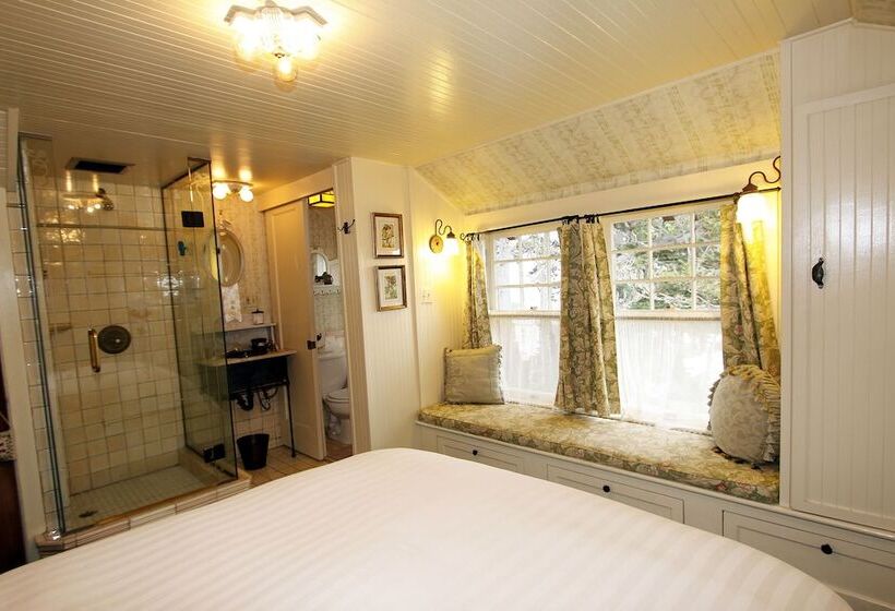 Номер Стандарт, The Jabberwock Bed & Breakfast