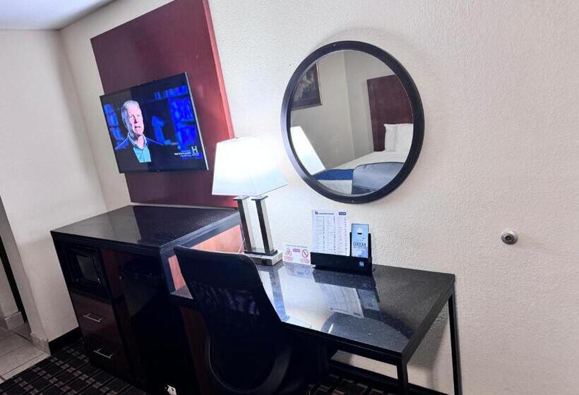 חדר סטנדרט עם מיטת קינג, Travelodge By Wyndham Jackson I 40 Exit 82