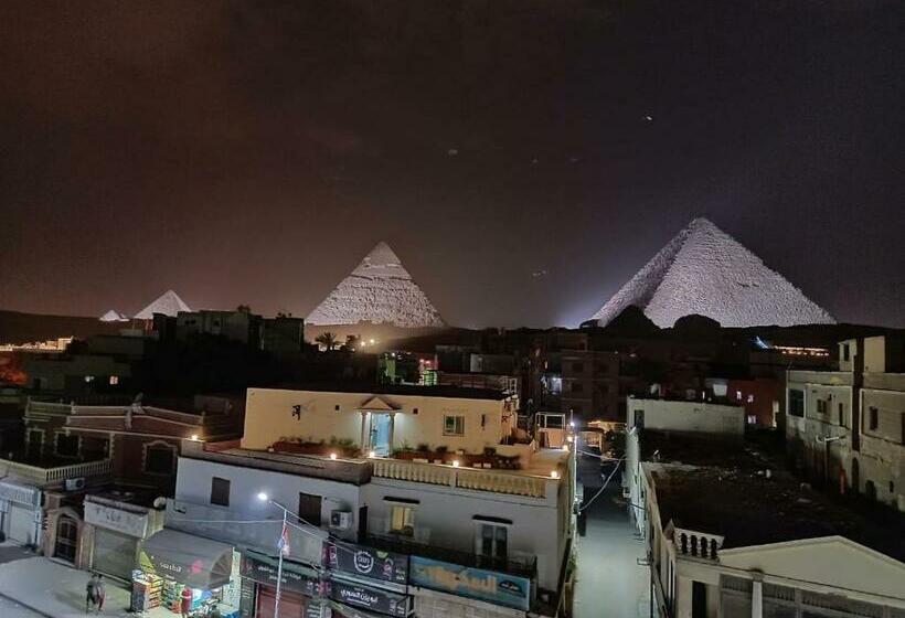 اتاق استاندارد سه تخته با بالکن, Pyramids Top Inn