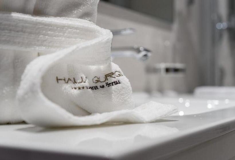 Номер Superior с Балконом, Skihotel Haus Gurgl