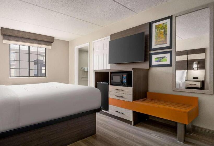 Quarto Estandar Cama King para Deficientes Físicos, La Quinta Inn Lexington Horse Park
