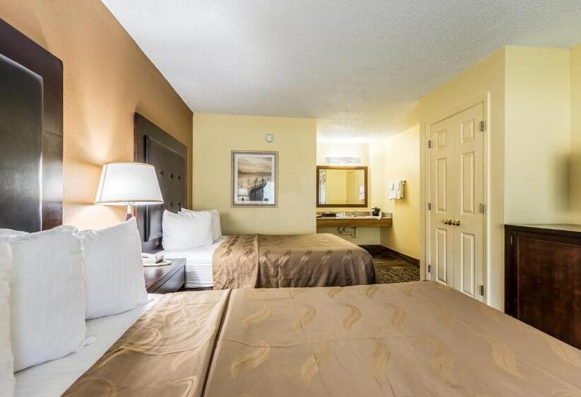 스탠다드 룸 더블 침대 2개, Quality Inn Clemson Near University