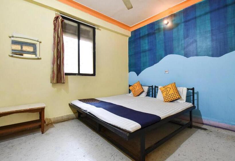 Трехместный Номер Классика, Spot On 64570 Hotel Deepali Lodging
