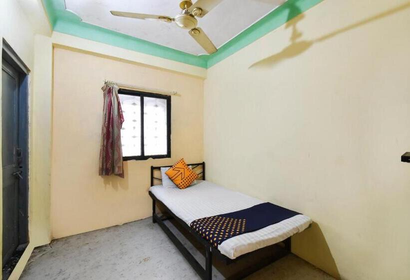 Трехместный Номер Классика, Spot On 64570 Hotel Deepali Lodging