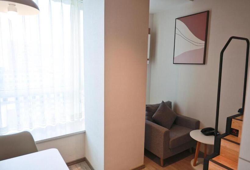 اتاق راحتی, Livefortuna Hotel   One Glass Of Welcome Drink In The Comfort Room Before 2024 12 31