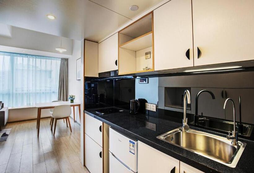 سوئیت با چشم‌انداز, Livefortuna Hotel   One Glass Of Welcome Drink In The Comfort Room Before 2024 12 31