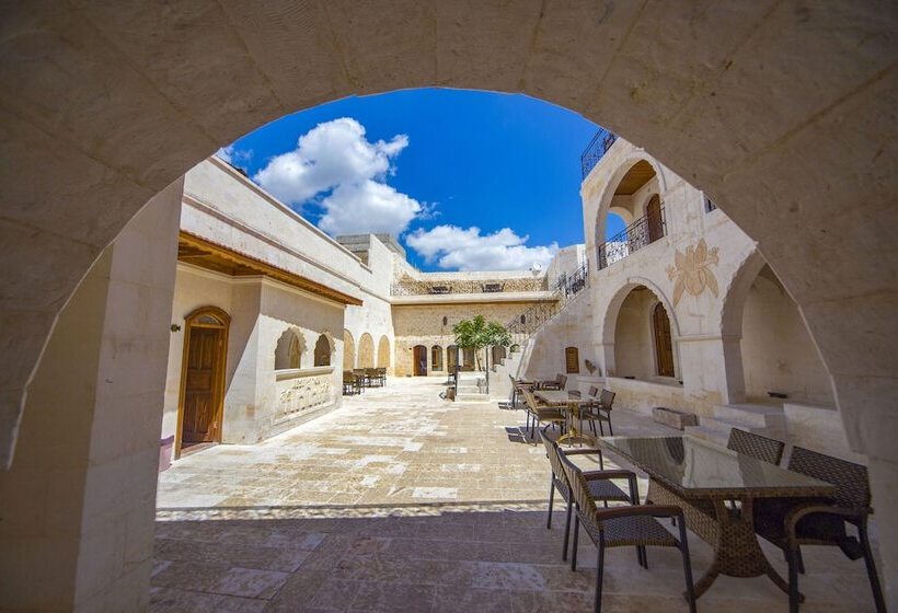سوییت خانوادگی, Palmyra Boutique