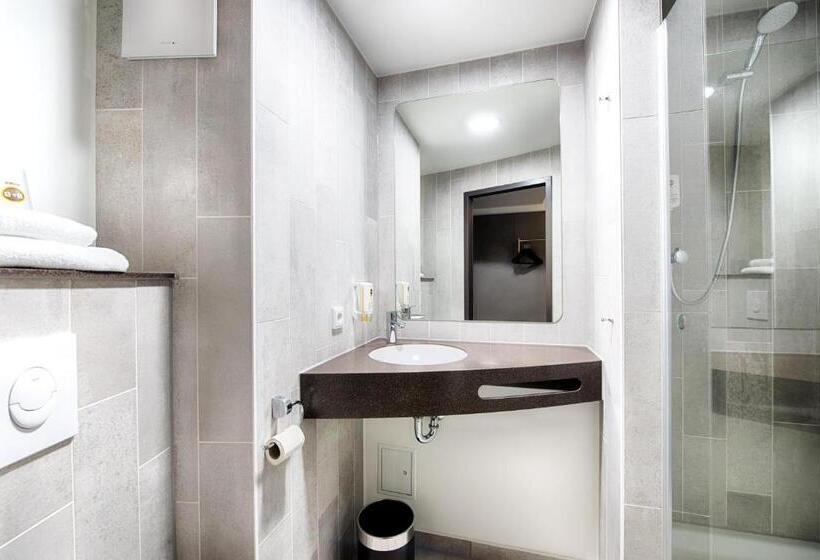 اتاق استاندارد سه نفره, B&b Hotel Wetzlar