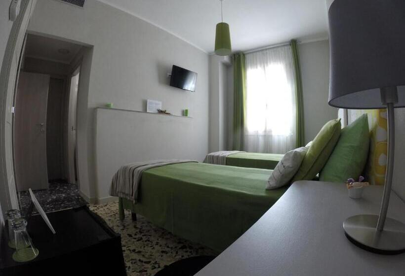 Номер Стандарт, Musica Guest House