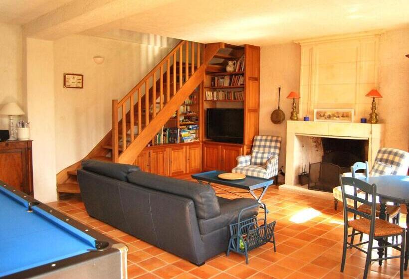 Номер Стандарт Вид на Сад, Logis De Chenac   Chambres Et Table D Hôtes