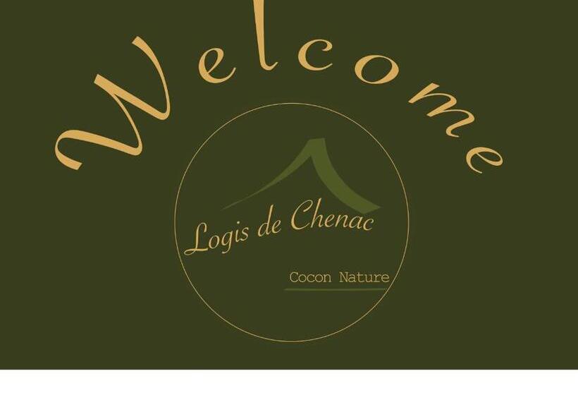 Номер Стандарт Трехместный, Logis De Chenac   Chambres Et Table D Hôtes