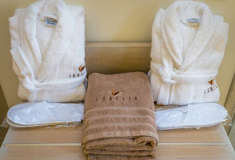 Люкс Deluxe Кровать Кинг, Lobelia Luxury Suites