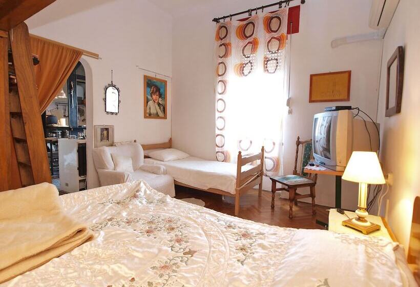 Апартаменты 1 Спальня, Apartment 1050