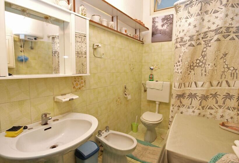 Апартаменты 1 Спальня, Apartment 1050