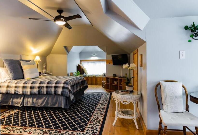 デラックススイート, A Hidden Gem Bed And Breakfast