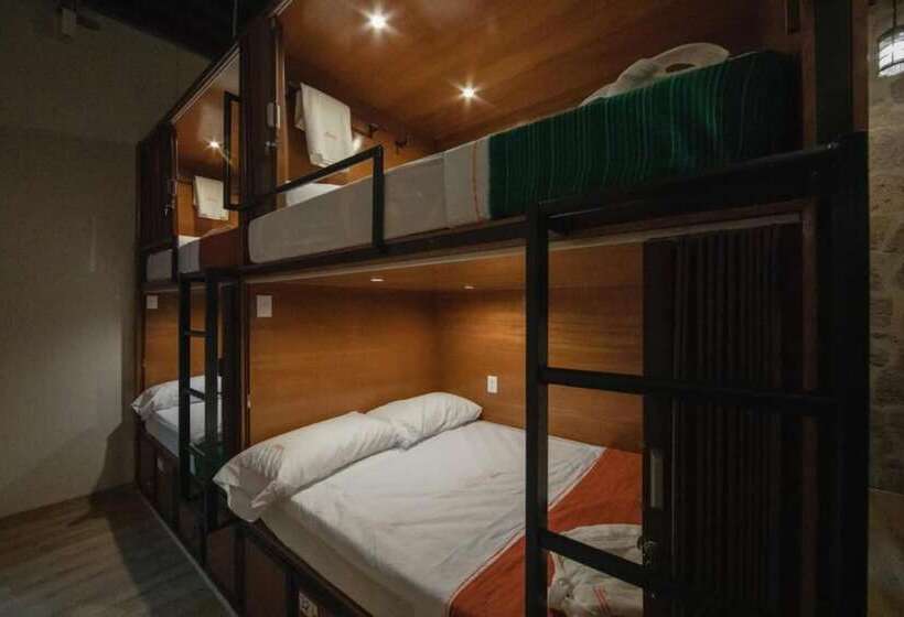 ルームシェアのワンベッド, Hostal Mich By Rotamundos