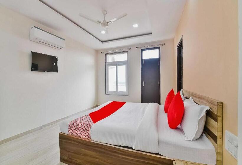Трехместный Номер Классика, Oyo 61373  Paradise