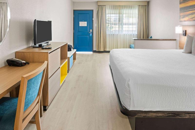 Стандартный Номер Кровать Кинг, Days Inn By Wyndham San Diegoeast/el Cajon