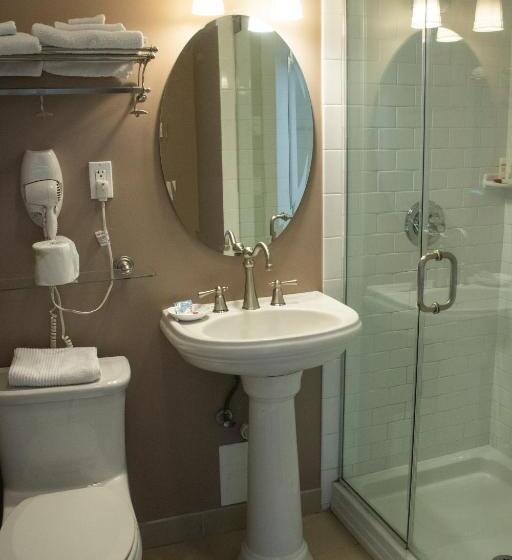 Номер Стандарт, Inn On The Hudson