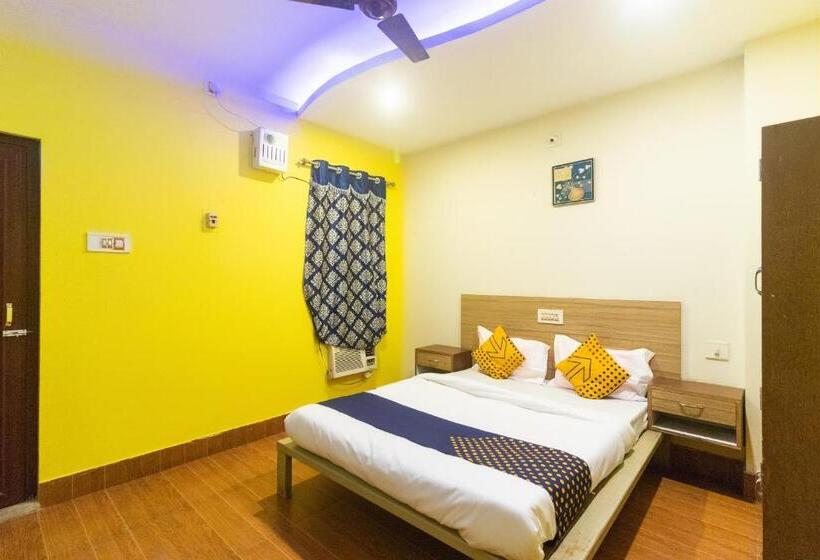 اتاق استاندارد سه نفره, Spot On Prabir Residency Inn
