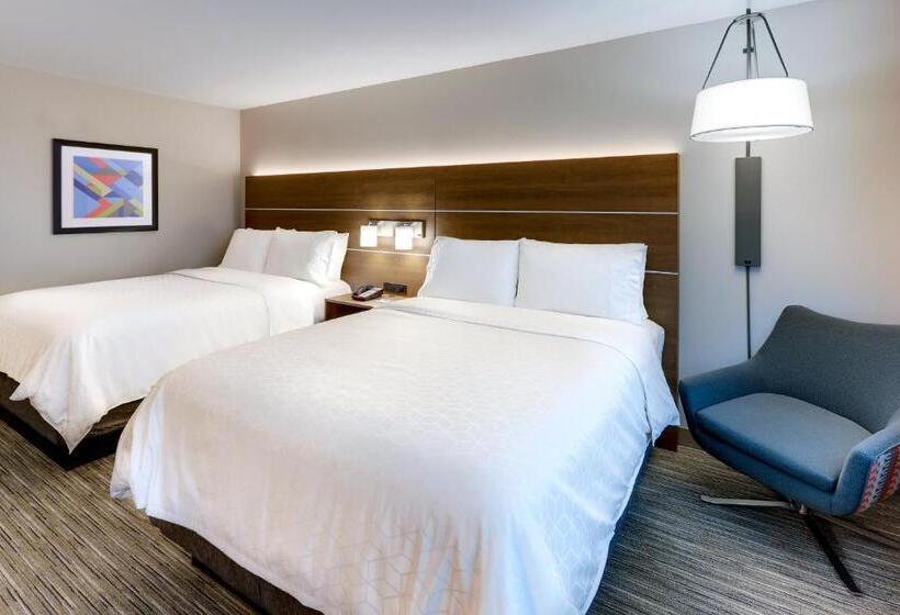 Номер Стандарт Адаптированный для Инвалидов, Holiday Inn Express & Suites   Middletown   Goshen, An Ihg