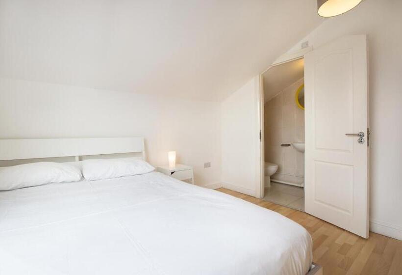 Номер Стандарт, Tooting Broadway Studios & Rooms By Dc London Rooms