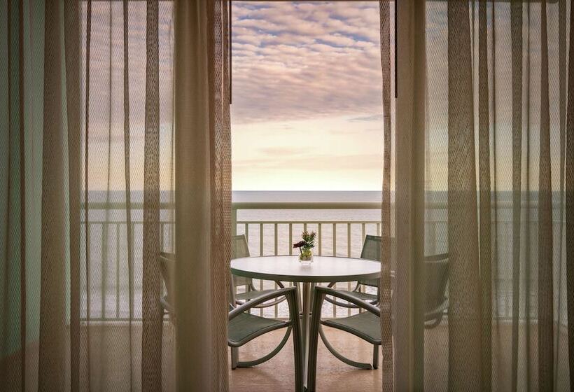 سوییت با چشم‌انداز دریا, Hilton Ocean City Oceanfront Suites