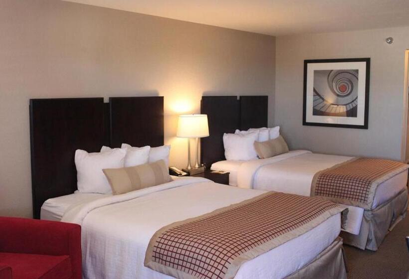 Люкс, Infinity Inn & Suites
