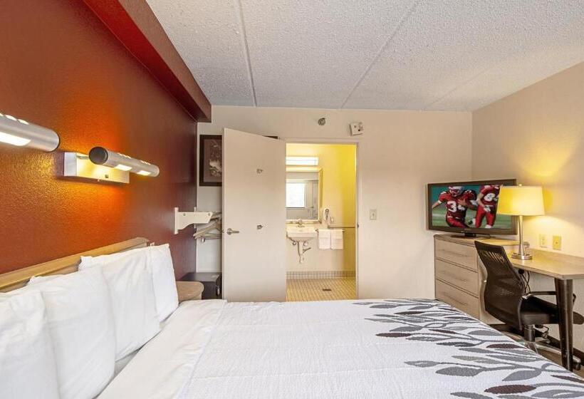 Номер Стандарт Кровать Кинг Адаптированный для Инвалидов, Red Roof Inn Pittsburgh North  Cranberry Township