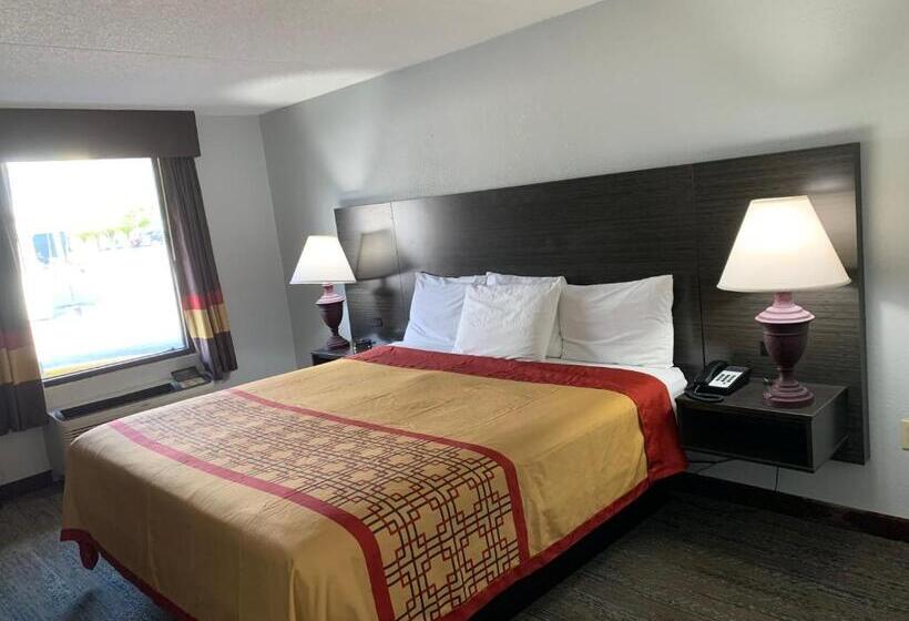 带大床的豪华间, Travelodge By Wyndham Pigeon Forge