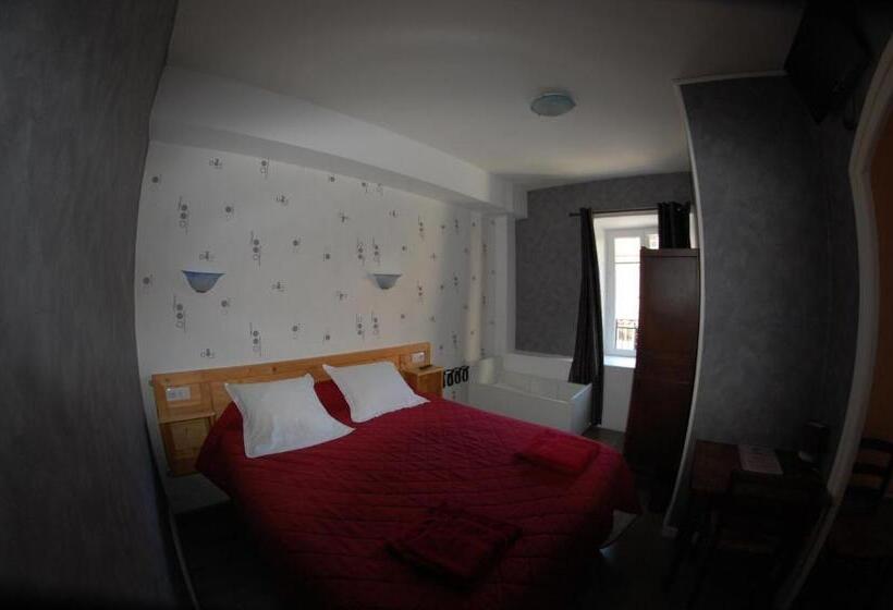 Семейный Номер, La Vieille Auberge