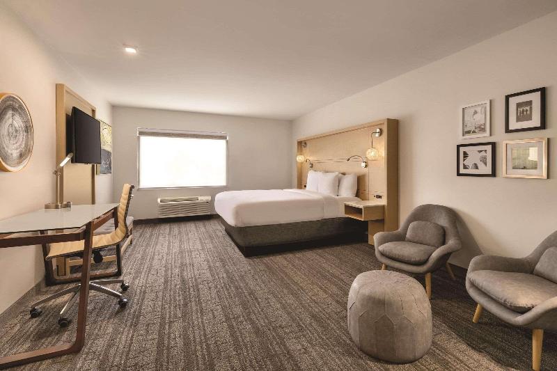 스탠다드 룸 킹사이즈 침대, Radisson Hotel Atlanta Airport