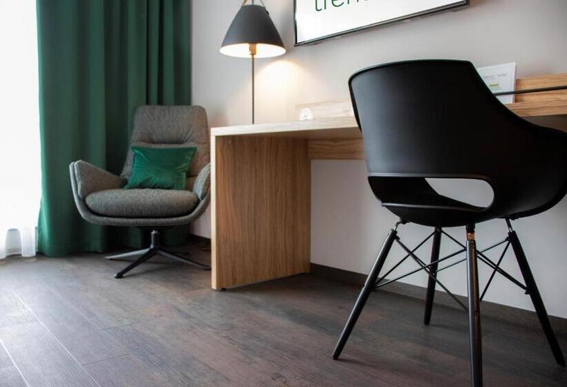 Family Suite, Trendic