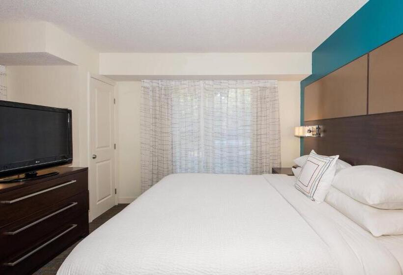 带大床的标准工作室, Residence Inn By Marriott Jacksonville Butler Boulevard