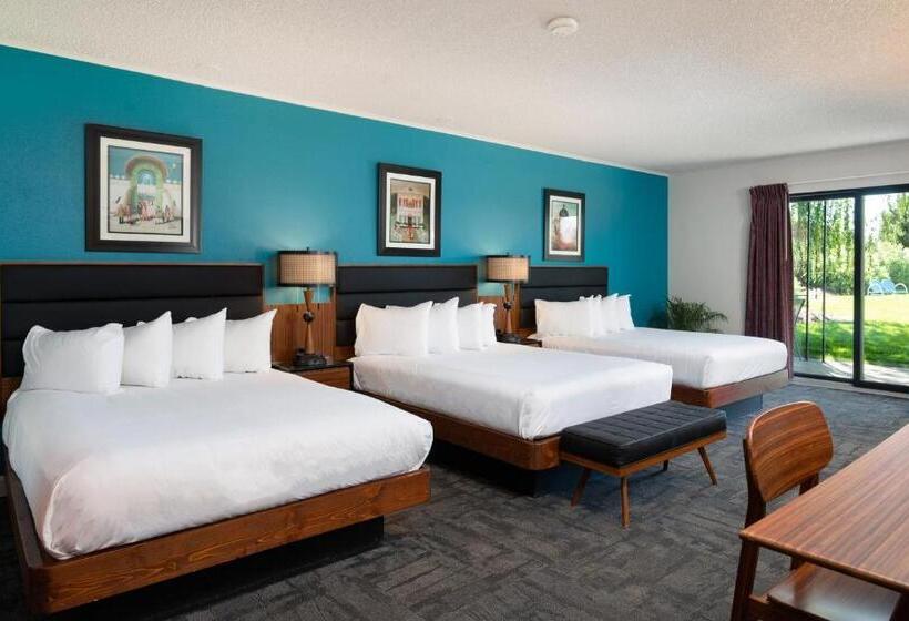Трехместный Номер Deluxe, Sapphire Motel Midtown Bozeman