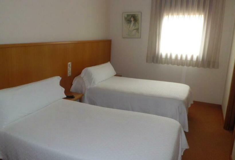 Номер Стандарт, Hostal Palouet De Segarra