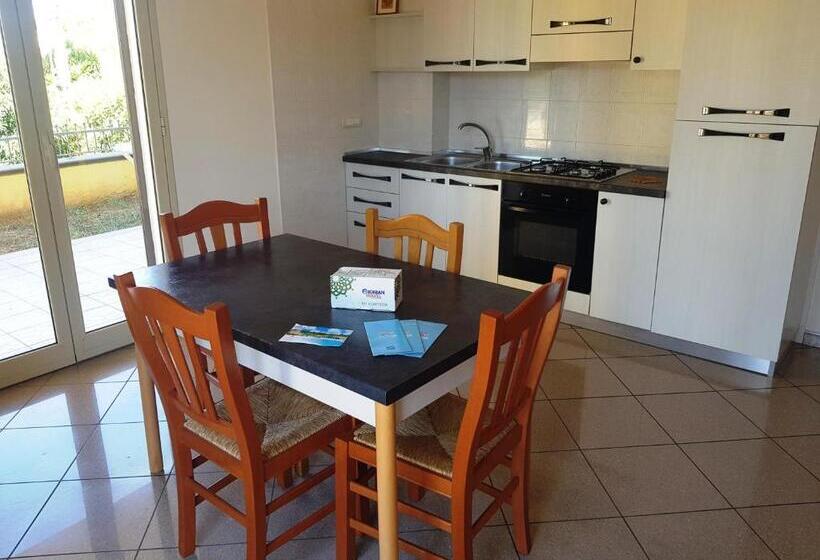 Apartamento 2 Dormitórios, Residence Ionian Gallipoli