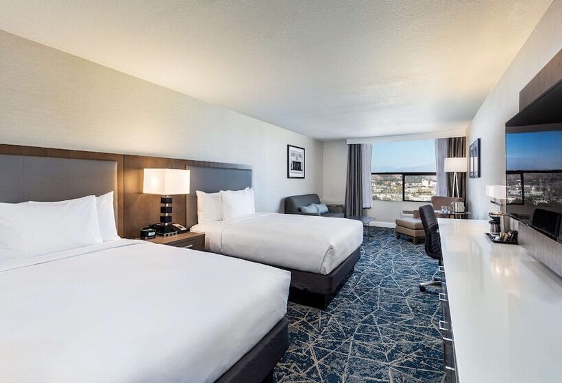스탠다드 룸 더블 침대 2개, Doubletree By Hilton Pomona