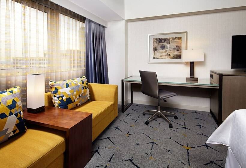 Люкс, Sheraton Gateway Los Angeles