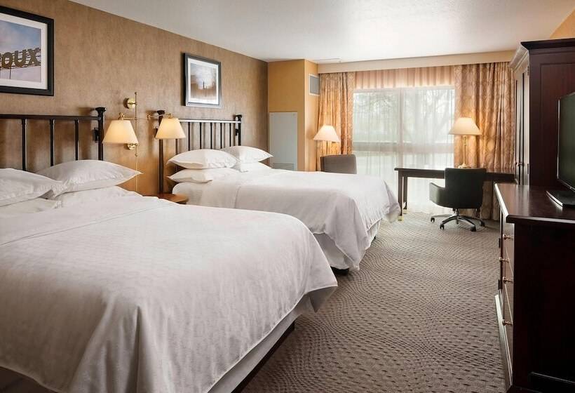 Номер Executive, Sheraton Sioux Falls Hotel & Convention Center