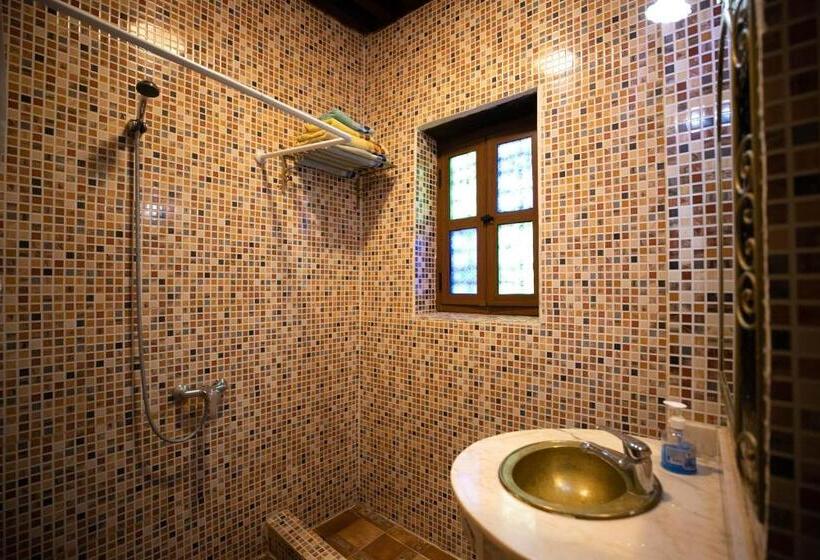 اتاق راحتی سه تخته, Riad Mounana Fez Luxurious Palace & Spa
