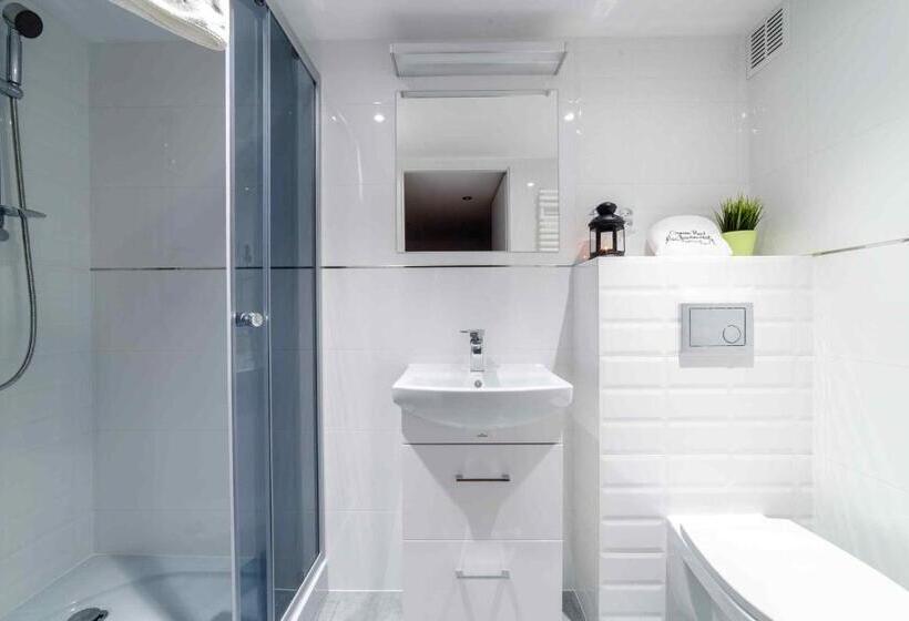 شقة غرفة نوم واحدة مزودة بشُرفة, 2 Nights Apartments