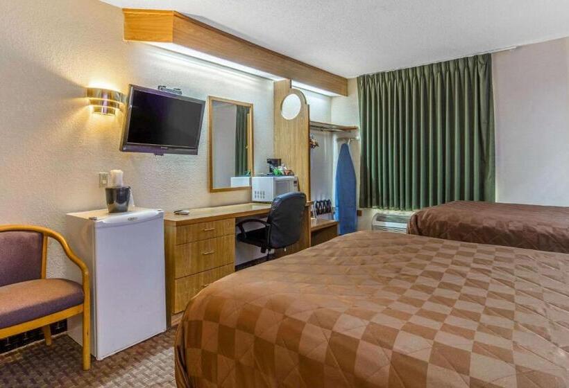 Chambre Standard 2 Lits Doubles, Classic Inn