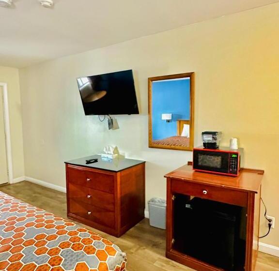 Стандартный Номер Кровать Кинг, Hampton Motor Inn