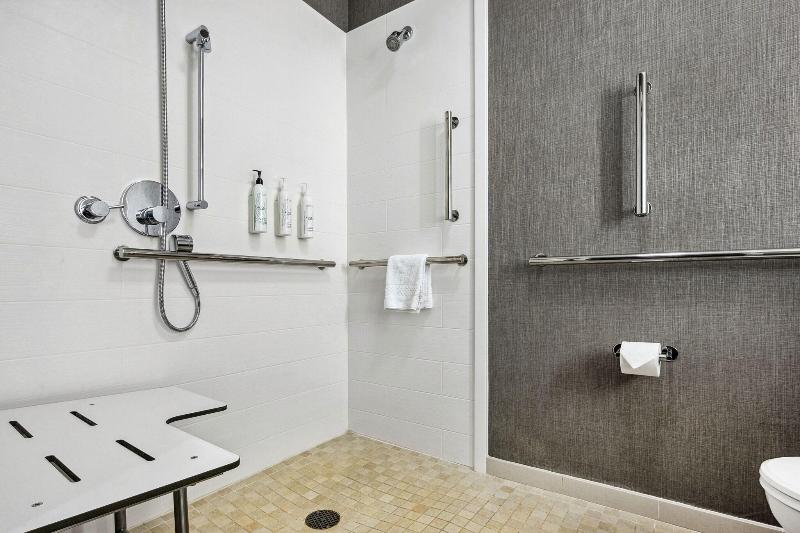 Люкс, Springhill Suites Anchorage Midtown