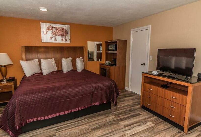Стандартный Номер Кровать Кинг, The Minuteman Inn