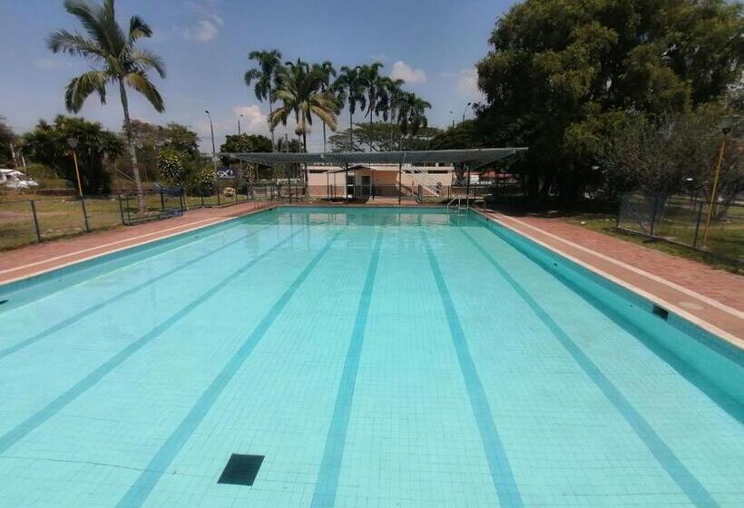 Bungalow Estandar 2 Quartos, Mega